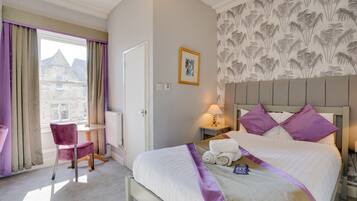 Deluxe Double Room, 1 Bedroom, Ensuite | Laptop workspace, iron/ironing board, free WiFi, bed sheets
