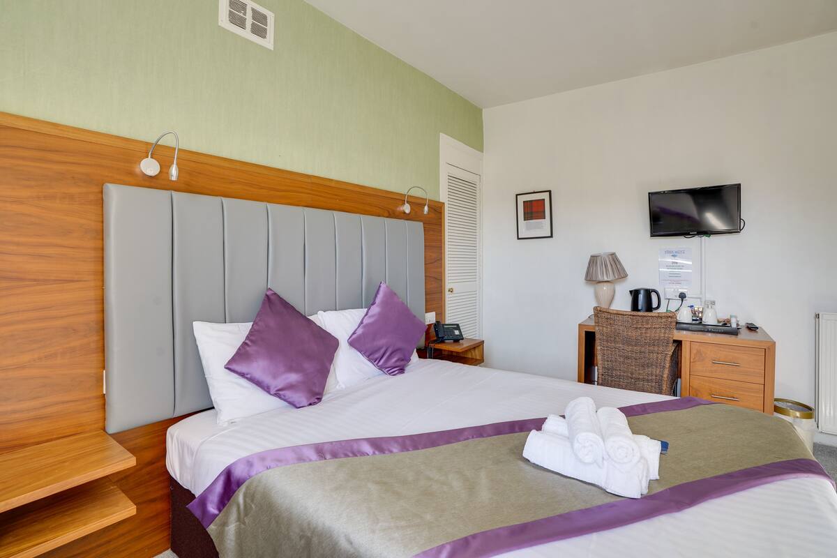 Classic Room, 1 Katil Raja (King), Ensuite | Ruang kerja komputer riba, seterika/papan seterika, Wi-fi percuma