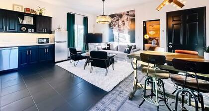 Designer loft in luxury home near beach. Sleeps 4