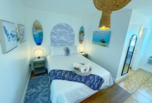 Iron/ironing board, WiFi