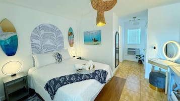 Iron/ironing board, WiFi