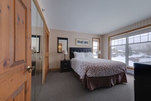 Suite, 1 Bedroom, Valley View | 1 bedroom, iron/ironing board, free WiFi, bed sheets