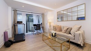 Ảnh chưa phân loại, 2 trong số 12 ảnh, nút