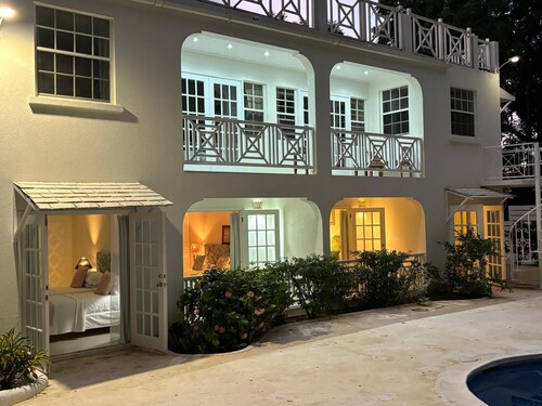 🌴 Spacious Barbados Villa 400m from Mullins Beach/Sleeps 16/ideal for families🌴