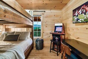 2 bedrooms, in-room safe, iron/ironing board, WiFi