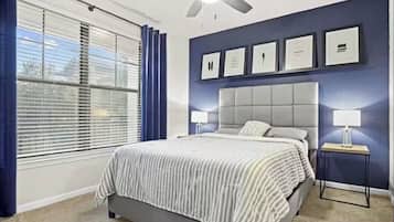 4 habitaciones, tabla de planchar con plancha, cuna de viaje y wifi