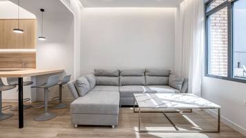Apartment | 12 bilik tidur, meja