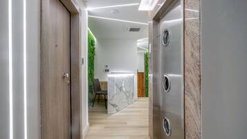 Appartement | 12 chambres, bureau