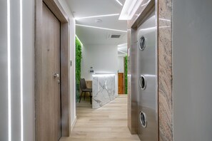 Apartment | 12 bedrooms, desk