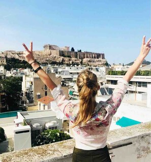 1 bedroom, desk - Acropolis Penthouse With 50mbps Wifi (Athens)