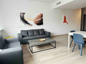 Departamento | 2 habitaciones y escritorio 