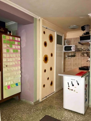1 bedroom - 500mbps Wifi Studio 1min From Attiki Metro Station (Athens)