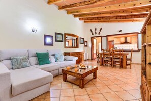 Smart TV, table tennis - Villa Malec by Villa Plus (El Vilà)