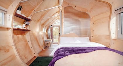 Monocoque Cabin · Dog-Friendly · Market Drayton