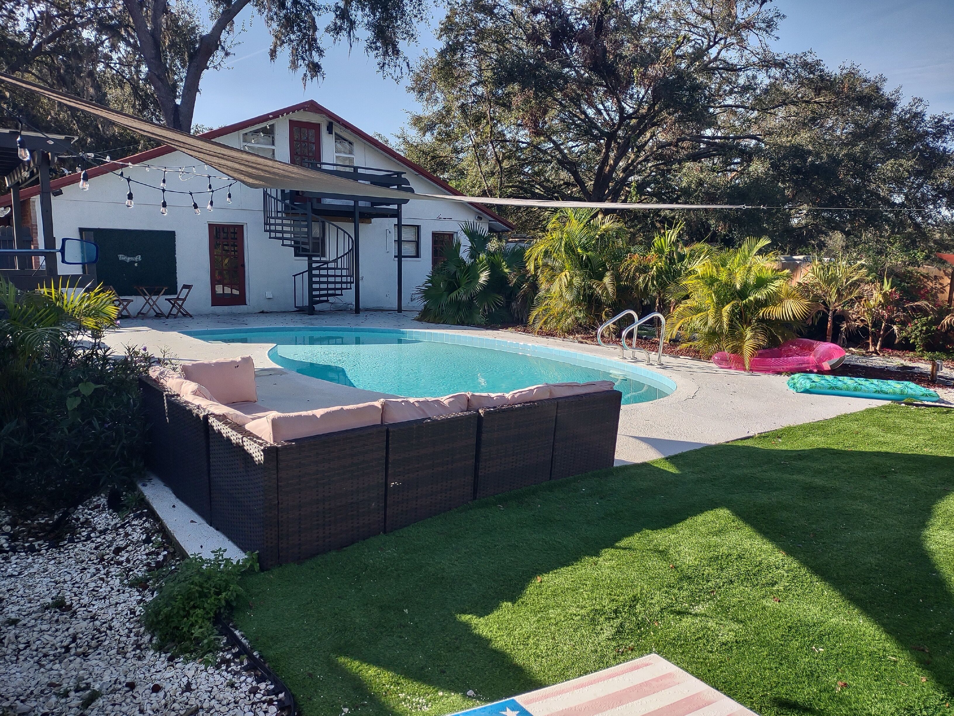 Pool