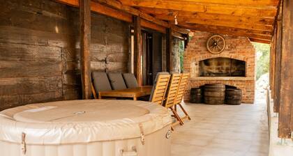 Charm of Tradition: A Cozy Wooden House in the Heart of Croatian Zagorje