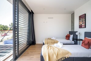 3 chambres, fer et planche Ă repasser, Wi-Fi, draps fournis