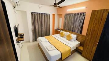 Deluxe Double Room | Free WiFi