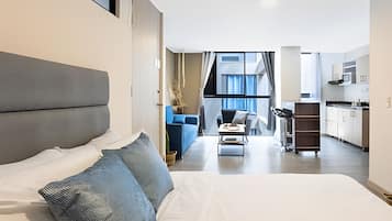 1 bedroom, iron/ironing board, internet, bed sheets