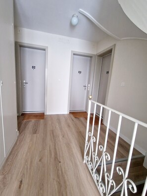 Interior - Casa Maria Apartments Studio with kitchen and private bathroom (Solothurn)