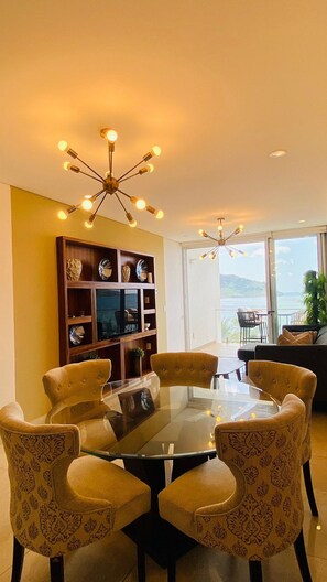 Interior - Amazing beach view at Golden Zone (Mazatlán)