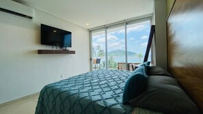 2 bedrooms, iron/ironing board, internet - Amazing beach view at Golden Zone (Mazatlán)