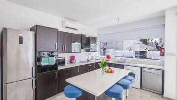 Villa (3 Bedrooms) | Interior