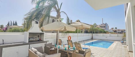 Villa (3 Bedrooms) | Exterior