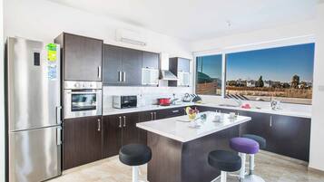 Villa (3 Bedrooms) | Interior