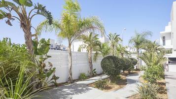 Villa (3 Bedrooms) | Exterior