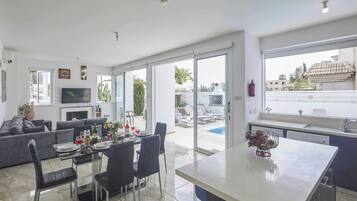 Villa (3 Bedrooms) | Interior