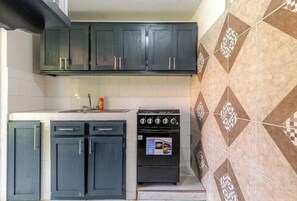 Apartment, Pool View | Private kitchen