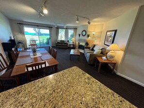 Smart TV, fireplace, computer monitors, printers