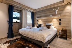 Room - Wifi, 100m from resort center, 4th floor, fitness, sauna, hammam, balcony, parking, tv, 109m² (Courchevel)