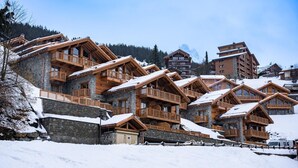 Unclassified image, 5 of 28, button - Wifi, 4th floor, view mountain, sauna, hammam, balcony, fireplace or stove, tv, 148m², Méribel (Méribel - Les Allues)