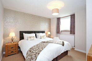 2 bedrooms, iron/ironing board, travel crib, free WiFi