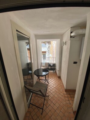 Interior - Dimora Tribunali 236, main street, 300 mt from metro (Napoli)