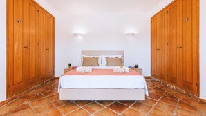 6 bedrooms, bed sheets - Villa Las Rosas (Albufeira)