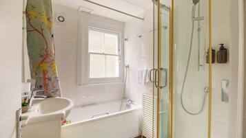 Salle de bain commune
