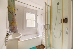 Salle de bain commune
