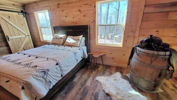 2 bedrooms, desk, free WiFi, bed sheets