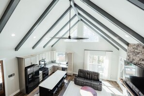 Televisión, chimenea