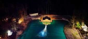 Dark Skies Red River Gorge HotTub WiFi