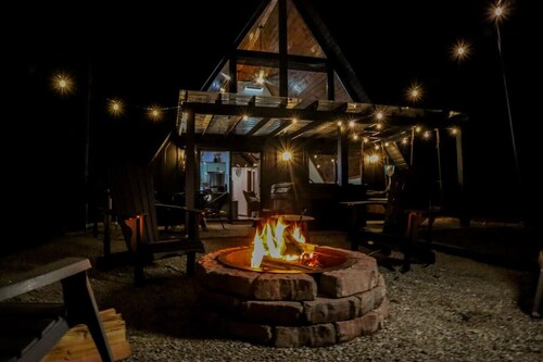 Red River Gorge Raven’s Summit Luxury HotTub WiFi