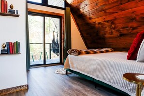 2 slaapkamers, een bureau, wifi, beddengoed