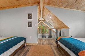 2 Schlafzimmer, Schreibtisch, Bügeleisen/Bügelbrett, WLAN