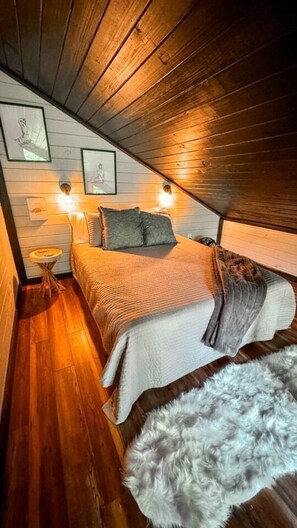 1 slaapkamer, een bureau, gratis wifi, beddengoed
