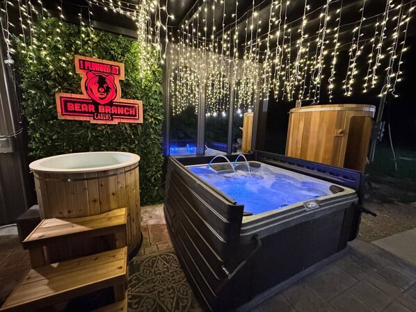 مغطس سبا خارجي