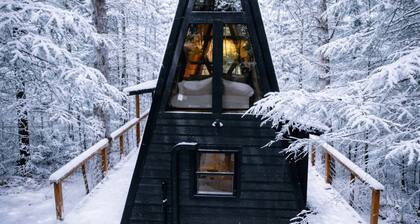 Wolf Pup- A Frame- Hillside Tiny Cottage Wi-Fi