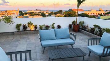 Sundeck